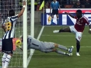 gol-fantasma-muntari