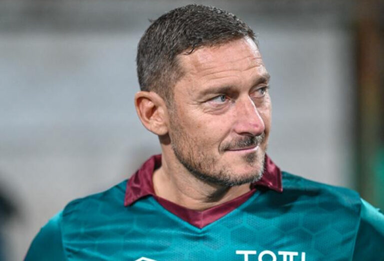 Totti: “Parlerò con Spalletti. Mourinho ha ragione”