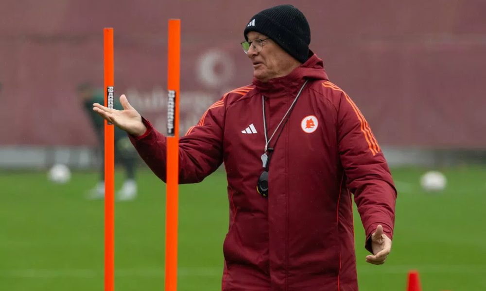 https://www.romagiallorossa.it/wp-content/uploads/2024/11/ranieri-allenamento-roma-13-1000x600.jpg